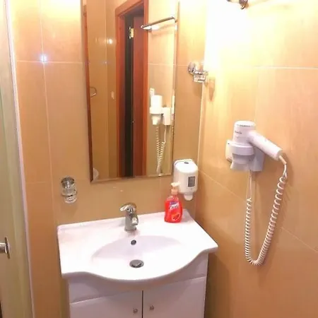 Amber 300 Metrow Od Plazy Apartment